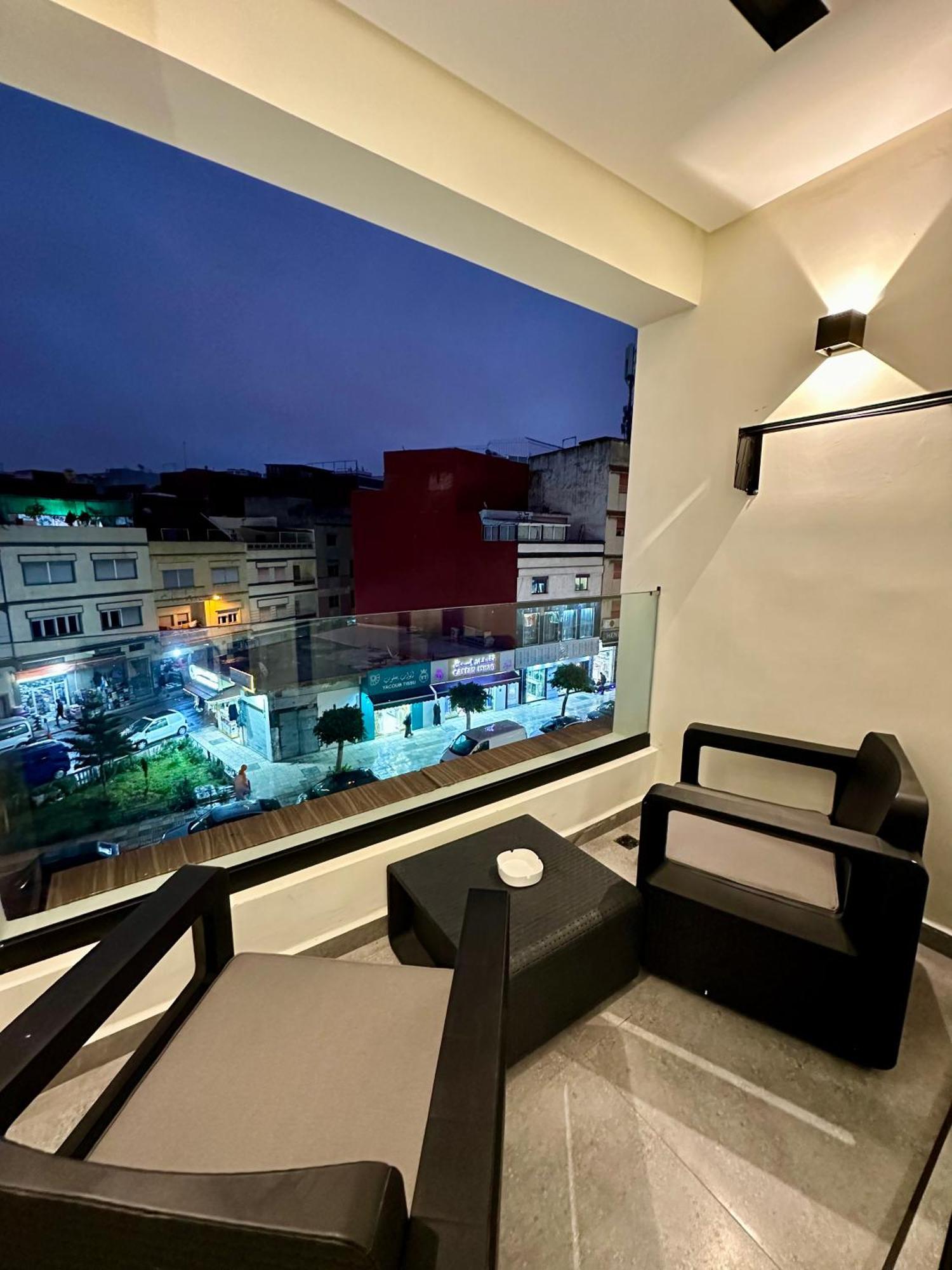 Centrico 2 Tanger Idrissia Apartamento Exterior foto